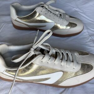Dolce Vita Quantum Women's Gold and White Sneakers